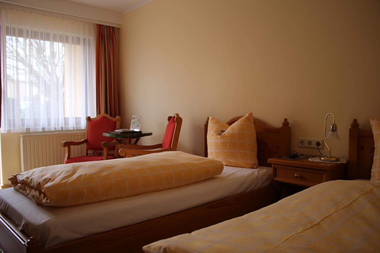 Bed & Breakfast Hotel Muellerhof Caputh Bagian luar foto