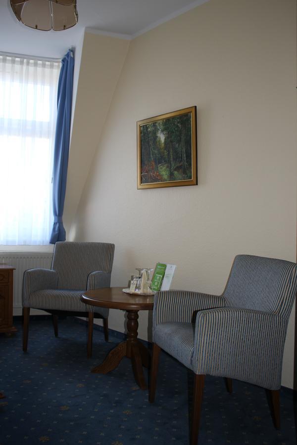 Bed & Breakfast Hotel Muellerhof Caputh Bagian luar foto