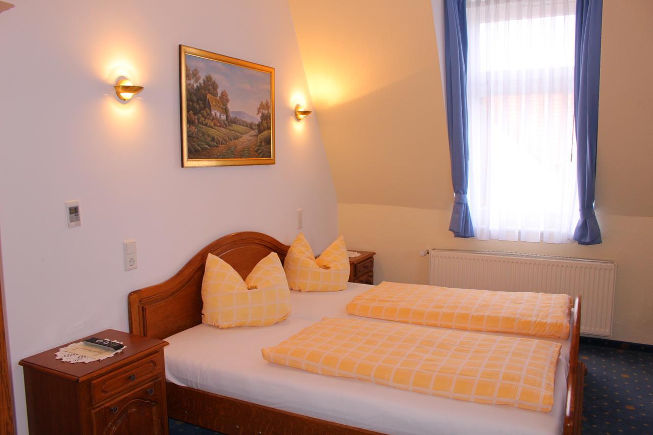Bed & Breakfast Hotel Muellerhof Caputh Bagian luar foto