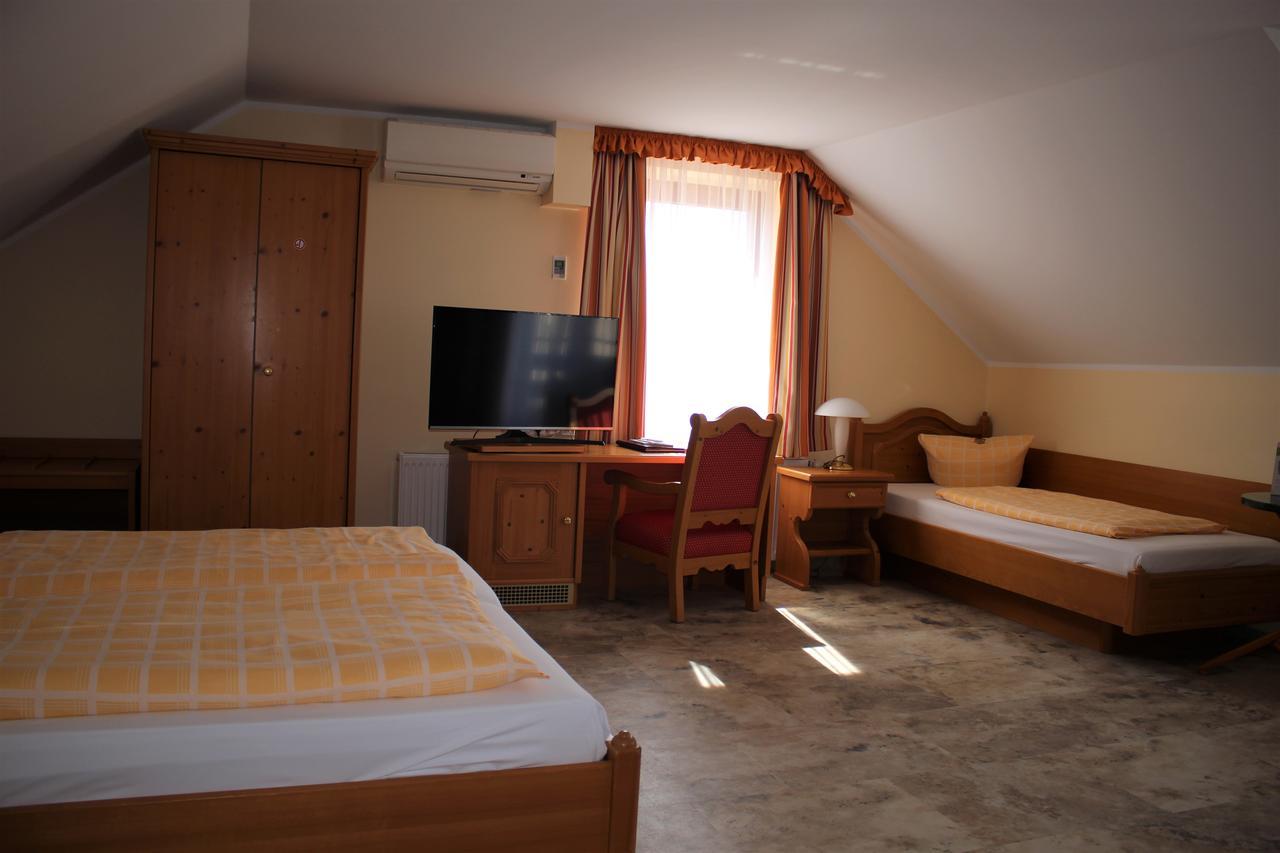 Bed & Breakfast Hotel Muellerhof Caputh Bagian luar foto